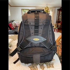 Alienware book bag!   BRAND NEW! Super nice!  Protects your laptop and books!